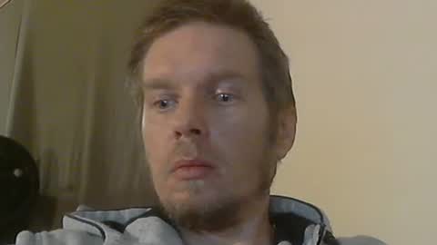 2small4you83 online show from January 12, 2025, 4:21 am