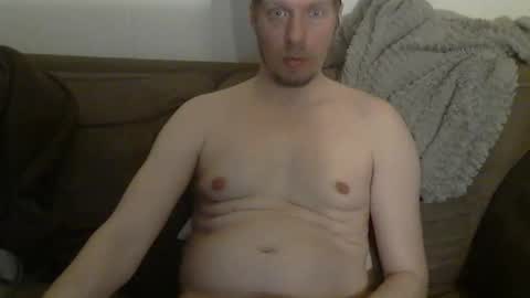 2small4you83 online show from March 31, 2026, 12:56 am