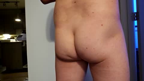 2stroke82 online show from April 11, 2026, 11:09 pm