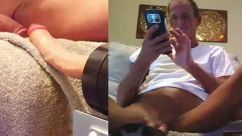 Snapshot of 2tiredoftoys chatting on July 25, 2026, 11:02 pm 2tiredoftoys online show from July 25, 2026, 11:02 pm