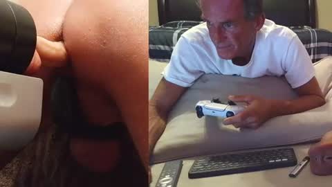 Snapshot of 2tiredoftoys chatting on August 3, 2026, 3:05 am 2tiredoftoys online show from August 3, 2026, 3:05 am