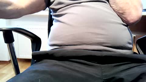 35cam online show from October 20, 2025, 12:49 pm