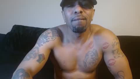 Snapshot of 420flyguy chatting on December 7, 2024, 9:39 am 420flyguy online show from December 7, 2024, 9:39 am
