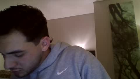 Snapshot of 4misterious chatting on July 16, 2026, 4:40 am Brian online show from July 16, 2026, 4:40 am