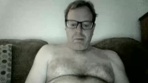 robert online show from April 13, 2026, 6:46 pm