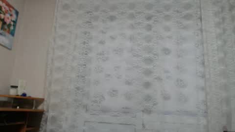 Yana online show from May 27, 2026, 1:57 am