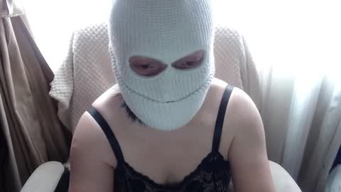 SHANNON online show from September 22, 2025, 5:37 pm