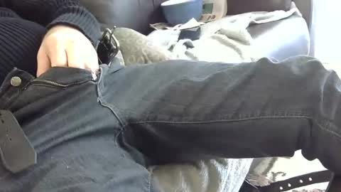 66bear online show from February 14, 2025, 7:33 pm