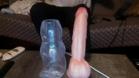 Snapshot of 69ass_tastic chatting on February 9, 2025, 7:16 am Chris online show from February 9, 2025, 7:16 am