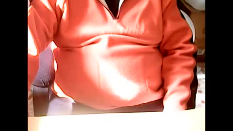 Snapshot of 69desamor chatting on December 15, 2024, 11:55 am 69desamor online show from December 15, 2024, 11:55 am