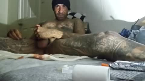 HUGH G RECTION online show from December 11, 2024, 1:05 am