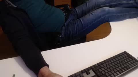 69pifpaf online show from January 10, 2025, 2:23 pm