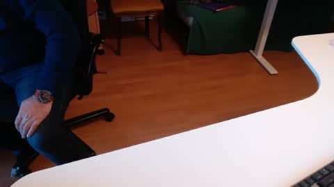 69pifpaf online show from November 3, 2025, 3:46 pm