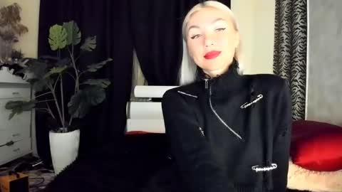 Snapshot of 6noangel66 chatting on October 2, 2025, 1:34 am SABOTAGE online show from October 2, 2025, 1:34 am