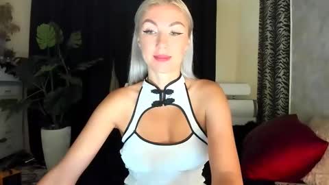 Snapshot of 6noangel66 chatting on October 3, 2025, 1:35 am SABOTAGE online show from October 3, 2025, 1:35 am