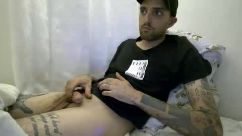 Snapshot of 6sundros chatting on September 10, 2025, 5:02 pm Suny online show from September 10, 2025, 5:02 pm