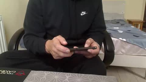 Snapshot of 77777_20225 chatting on November 19, 2025, 8:25 am 77777 bigmax online show from November 19, 2025, 8:25 am