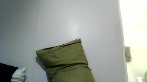 77steve7777 online show from April 5, 2026, 12:57 pm