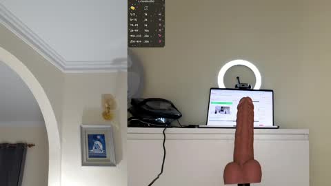 Mila online show from April 22, 2026, 7:59 pm