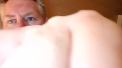 81jonnyx online show from December 17, 2025, 7:09 pm