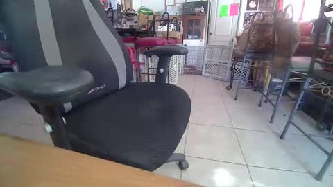 Snapshot of 86406stud chatting on October 28, 2025, 7:05 pm 86406stud online show from October 28, 2025, 7:05 pm