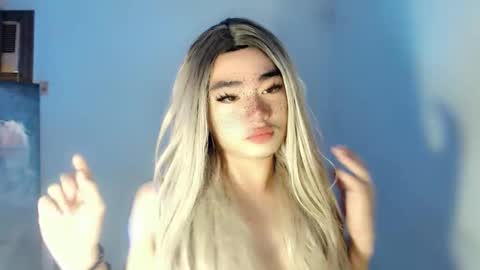 Snapshot of 8inches_femboy chatting on September 19, 2025, 3:30 am 8inches_femboy online show from September 19, 2025, 3:30 am