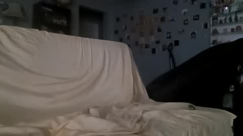 8intenn online show from March 4, 2025, 5:34 pm