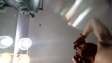 8intenn online show from September 28, 2025, 8:52 am