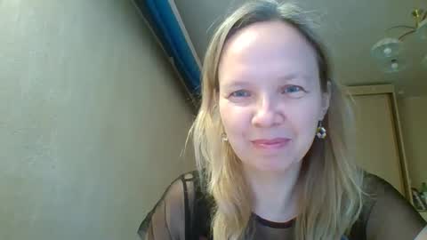 8kris online show from November 18, 2025, 12:31 pm