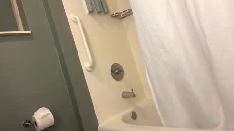 Selfsuckboi online show from March 4, 2026, 2:39 am