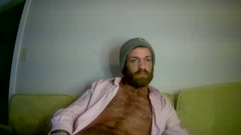 Snapshot of 90210screamer chatting on December 14, 2024, 8:34 am 90210screamer online show from December 14, 2024, 8:34 am