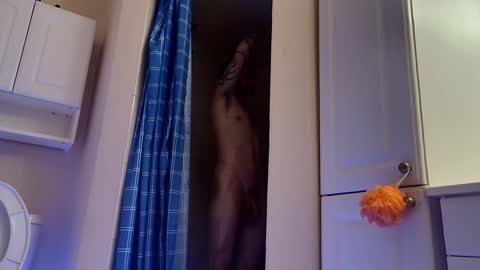 8over6 online show from October 9, 2025, 2:31 am