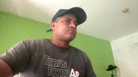 9vinhocamshow online show from February 18, 2026, 11:28 am