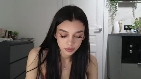 Snapshot of 9west chatting on April 30, 2026, 2:45 pm KARINA online show from April 30, 2026, 2:45 pm