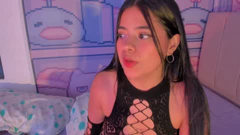 Snapshot of _18alice chatting on December 15, 2024, 3:45 am Alice  online show from December 15, 2024, 3:45 am