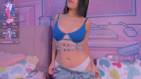 Snapshot of _18alice chatting on March 6, 2025, 2:41 am Alice  online show from March 6, 2025, 2:41 am
