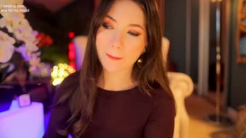 Sophia  online show from December 19, 2025, 3:35 am