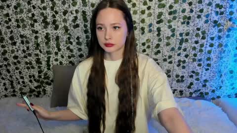 EMILY AND  MARCUS online show from January 31, 2025, 2:17 pm