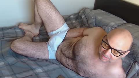 Snapshot of ____zeus____ chatting on March 28, 2026, 6:35 am God Zeus online show from March 28, 2026, 6:35 am