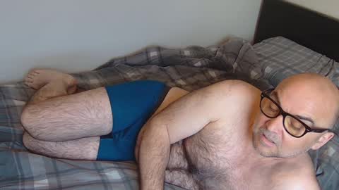 Snapshot of ____zeus____ chatting on April 6, 2026, 5:52 am God Zeus online show from April 6, 2026, 5:52 am