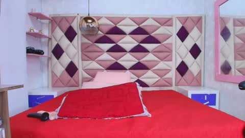  abby rouss online show from September 21, 2025, 3:08 am