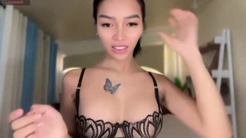 agatha online show from December 2, 2025, 2:50 am