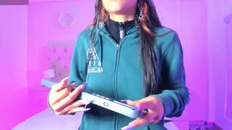 Agatha online show from November 3, 2025, 4:14 am