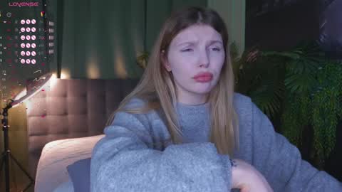 Snapshot of _aleksa chatting on December 4, 2024, 12:03 pm Alexa online show from December 4, 2024, 12:03 pm