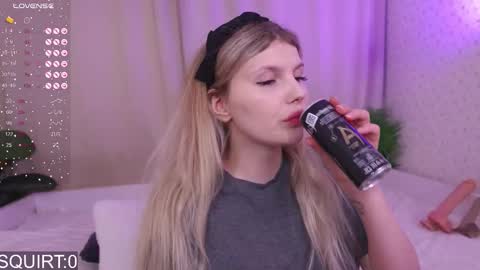 Snapshot of _aleksa chatting on September 8, 2025, 5:56 pm Alexa online show from September 8, 2025, 5:56 pm