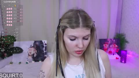 Snapshot of _aleksa chatting on September 17, 2025, 5:25 pm Alexa online show from September 17, 2025, 5:25 pm