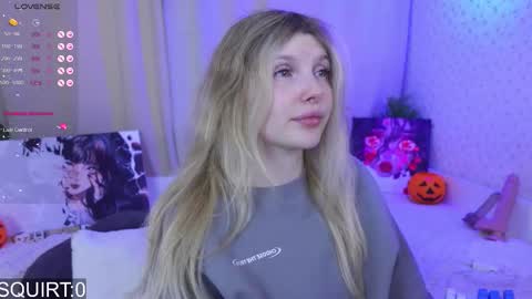 Snapshot of _aleksa chatting on October 7, 2025, 6:10 am Alexa online show from October 7, 2025, 6:10 am