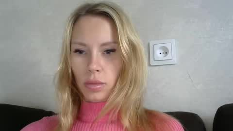 _alex1819 online show from September 24, 2025, 7:01 am