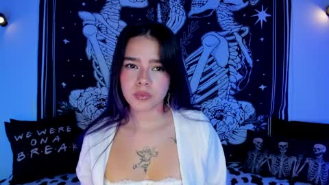 _alicesasha_ online show from April 9, 2026, 9:15 am