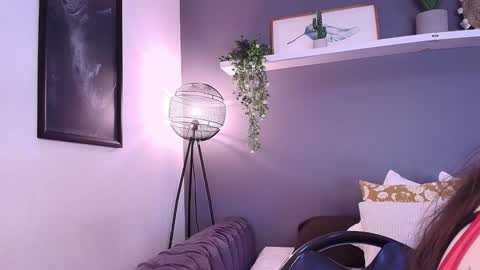  Alice  online show from February 4, 2025, 7:44 pm